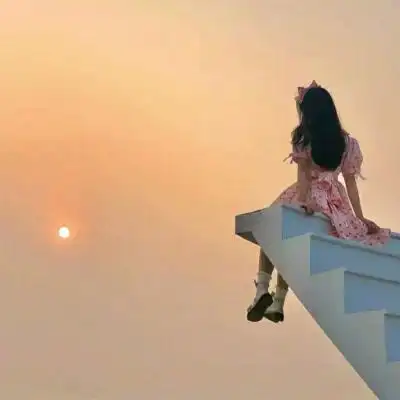 唯美阳光下女头 高清唯美治愈系女头有阳光图片_女生头像_美头网