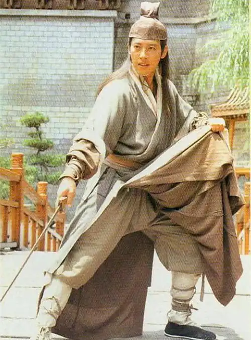 《笑傲江湖1996》,吕颂贤版的令狐冲在很多人心目中是一大经典