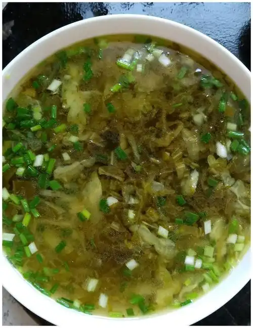 苦瓜酸菜汤的做法