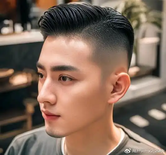 男发剪来剪去,最帅还是两侧铲短,精神时尚真有型|发型|男士|头发_新浪