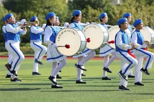 昨天锡山的少先队员们c位亮相这场鼓号队风采展示惊艳全场