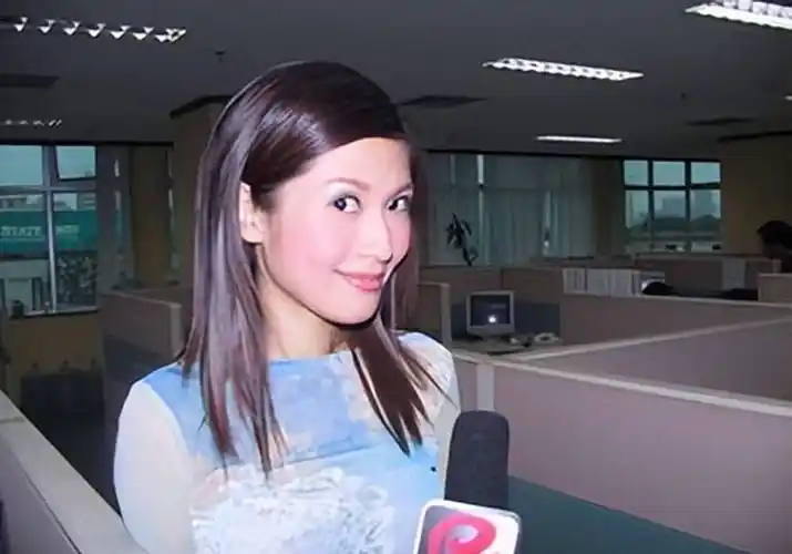 凤凰卫视美女沈星,45岁了依然少女感十足,青春已逝,但容颜犹在_生活