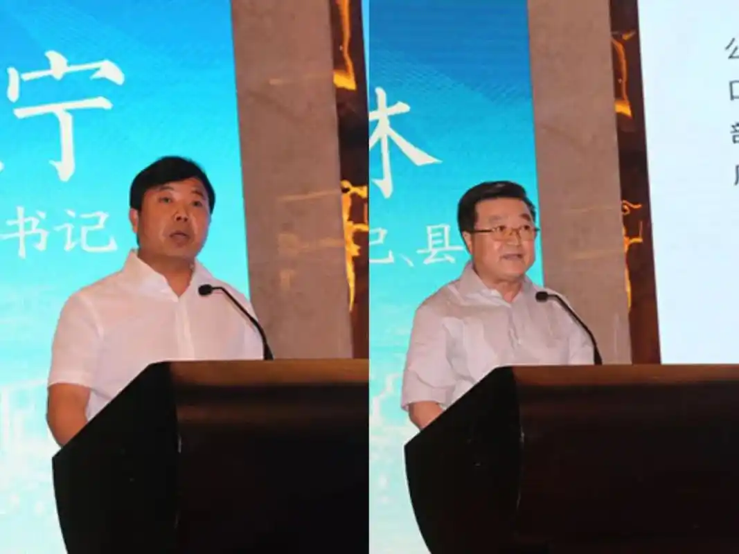 王晓宁(左)与王林 资料图