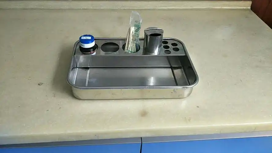 护士工作用的治疗盘