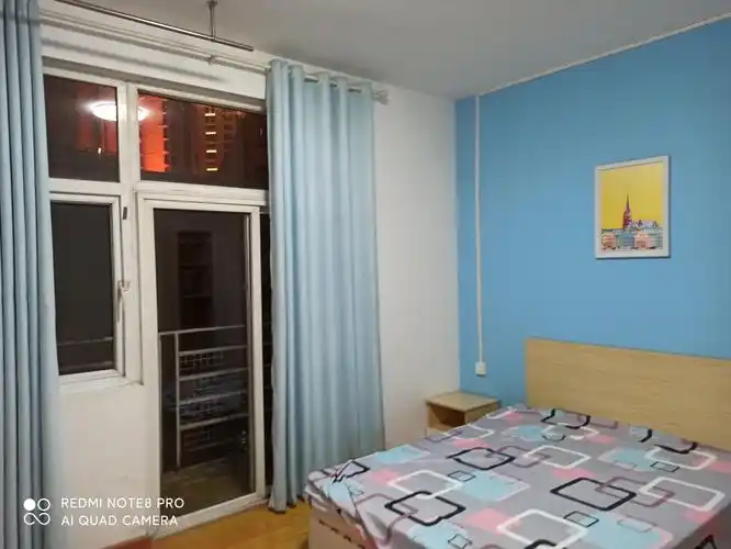 汉阳地铁口,20平大单间出租.700