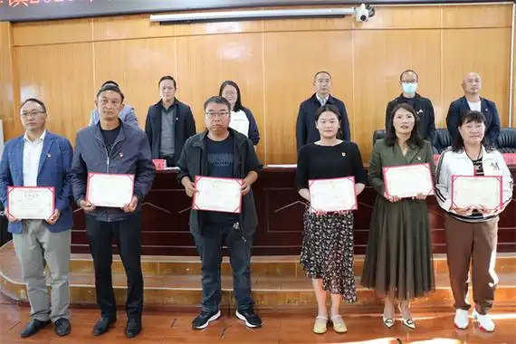 会泽县者海镇书记擂台赛出干劲来