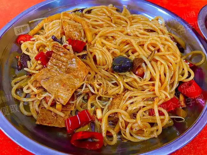 柳州晓源炒螺蛳粉