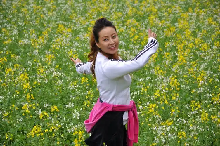 摄友悄悄话:"35---42岁的女人最姿色." - 桂林 - 新摄影论坛