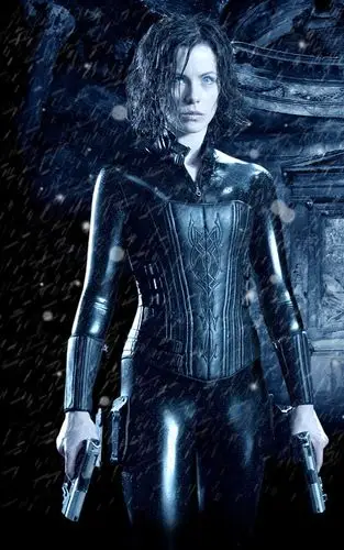 想捏个黑夜传说的女猪脚,捏了好久捏不出来,哪位好心人帮忙捏下.