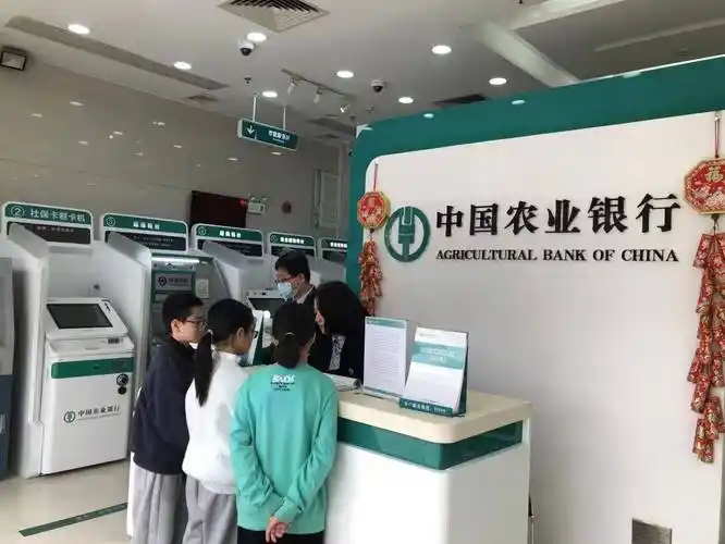 什么情况?农行网点还能成为萌娃的作业辅导室?_金融_同学_南海