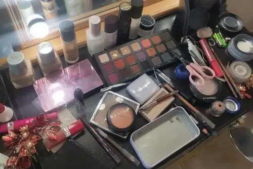 新娘化妆师的化妆品分享如何才能保证一整天都不脱妆