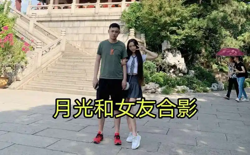 ag菲菲晒亲子照月光女友照片被曝光七夕节ag疯狂撒狗粮