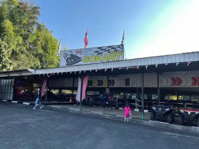 清迈湄林山里的儿童卡丁车