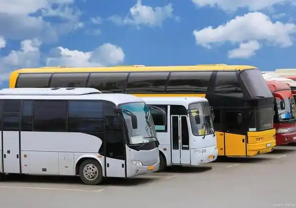 汕头潮州南澳旅游包车一天多少钱,租轿车商务车中巴大巴价格