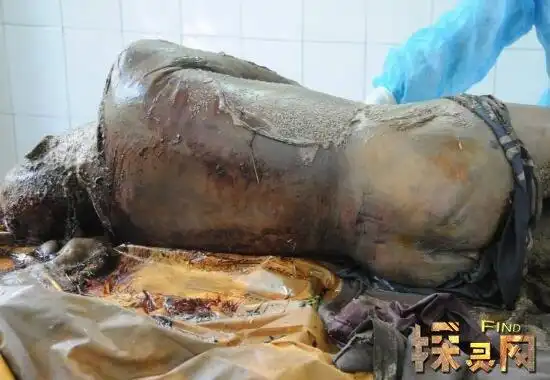 火化厂清洗女尸过程曝光,火化女尸清洗图片恐怖至极(胆小慎入)(2)