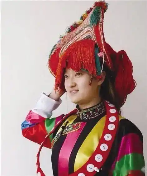 民族服饰土族头饰扭达