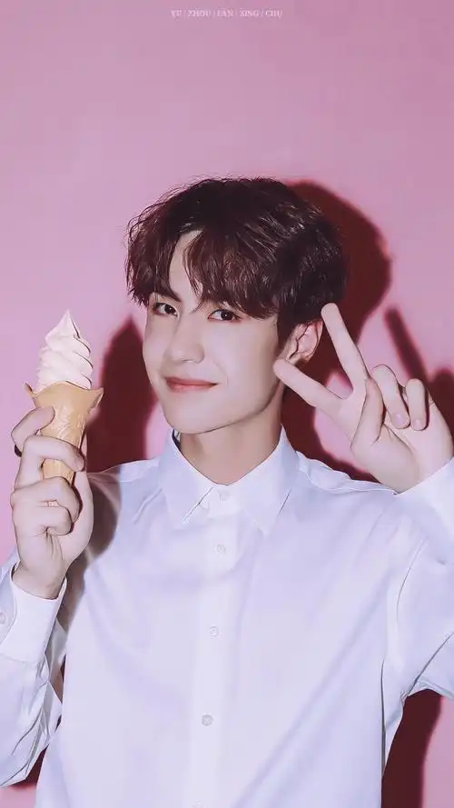 治愈系王一博的括弧笑