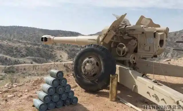 这种榴弹炮中国军迷都非常熟悉,d20的中国仿制版就是66式152mm榴弹炮.