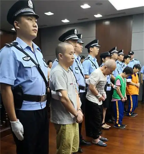 青岛灭门案租客因被催租杀害房东一家被判死刑后说了3个字