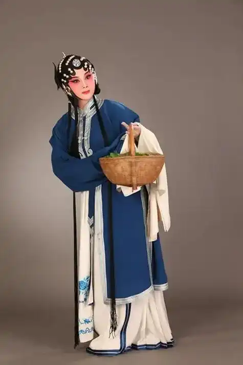 王宝钏十八年苦守寒窑 - 抖音