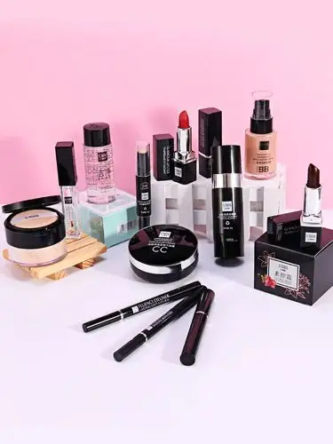 化妆品彩妆套装全套初学者正品淡妆女学生用品美妆套盒眼妆组合