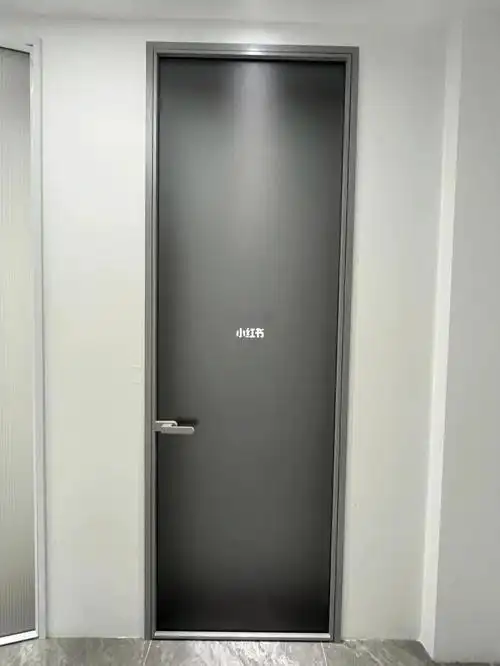 灰油砂玻璃门