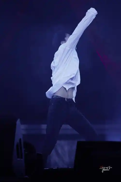 不就是腹肌吗(*/ω*)-易烊千玺我本命