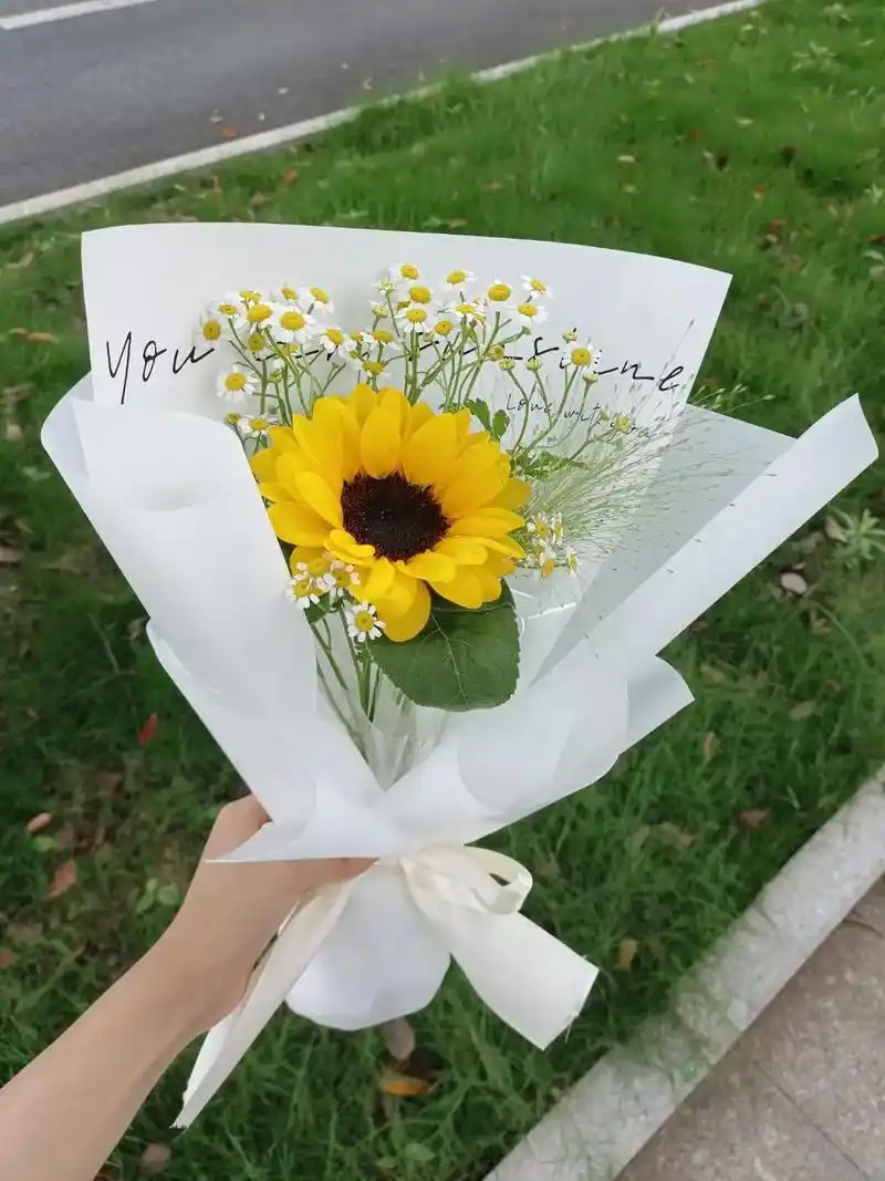 谁喜欢的单支向日葵.#向日葵花束 #一束花的仪式感  #入目 - 抖音