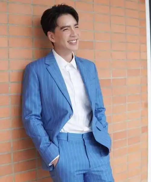 原创泰星new也想让now吃醋一回但是她肯定不会表现出来