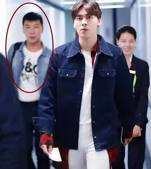 被助理气坏的明星:李易峰翻白眼,岳云鹏变冷艳美女_岳岳_阿信_易烊