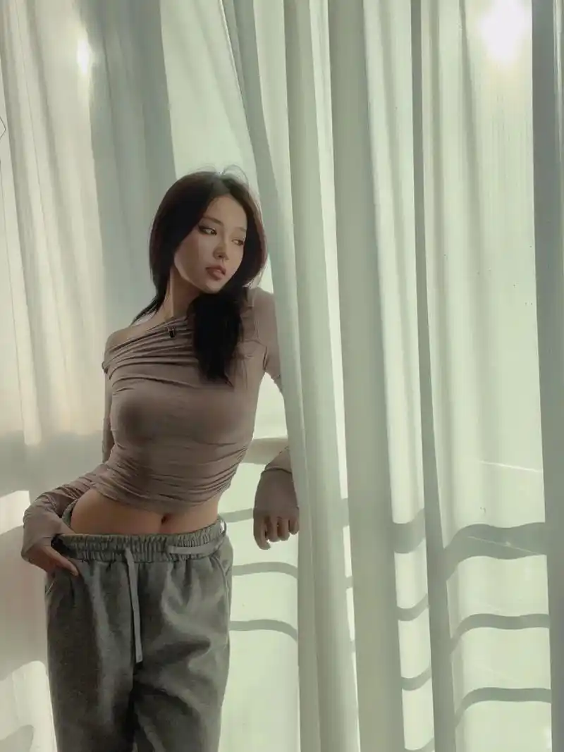 丘比特射中了我的肚子#微胖女生 #分享照片 - 抖音