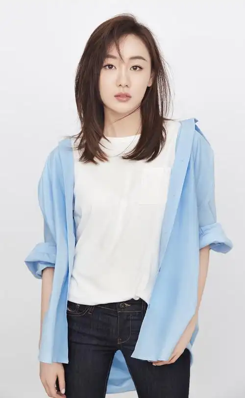 夏恩《我和我的三个姐姐》开机 《远方的山楂树》原班人马再携手