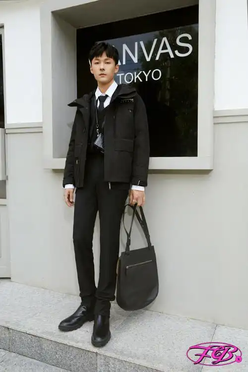 fb the 10th issue#张雨剑超话look1经典黑白系西服三件套 97 完美