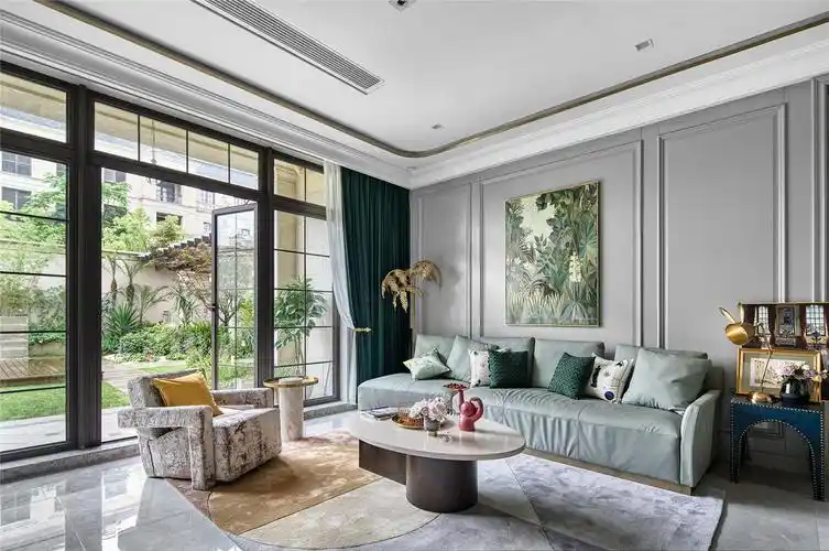 美式轻奢风别墅沙发背景墙装修效果图