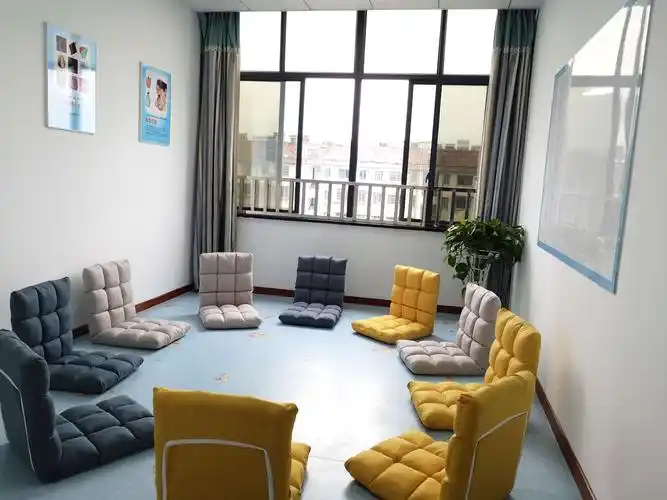 与心灵相约,与健康同行 ___兴华中学心理健康辅导中心发展概述