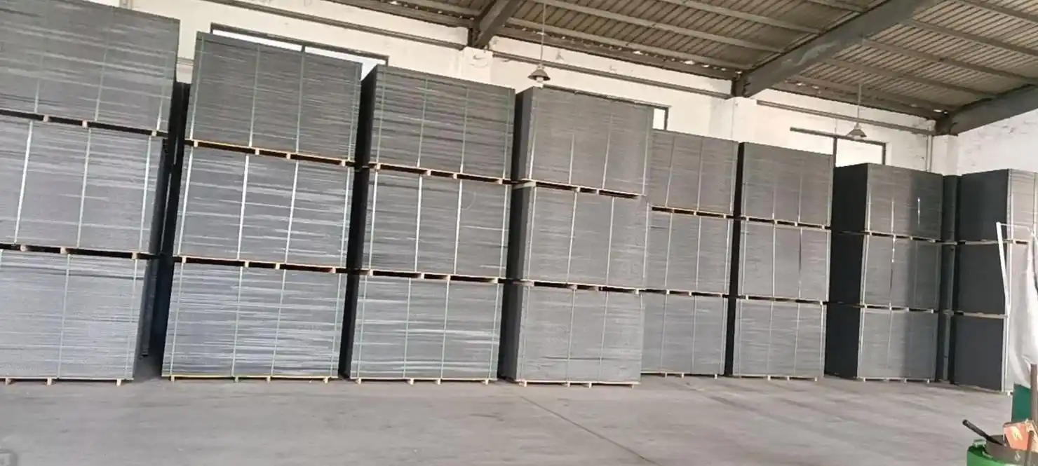 塑料模板.中空塑料建筑模板,防水,防潮,防腐,耐高温,强度高 - 抖音