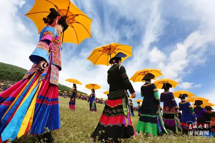 凉山彝族火把节