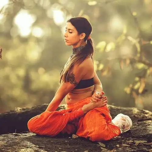 瑜伽文化 - 中印大同网-中印_印度旅游_印度留学_印度电影