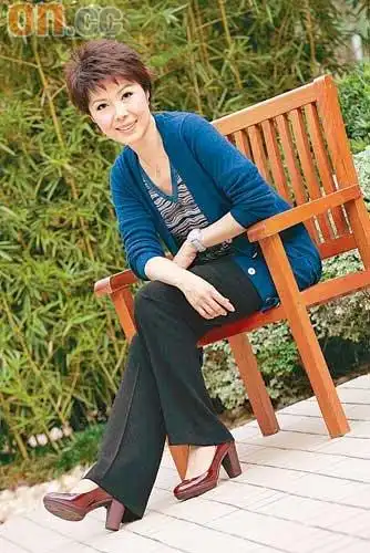 tvb女星关菊英"出柜"9月嫁同性亿万富婆