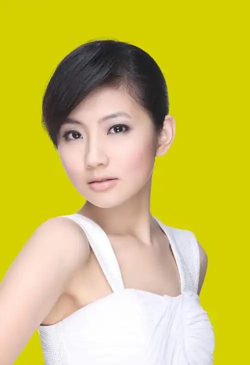 p>任家萱(selina),1981年10月31日出生于台湾省台北市,中国台湾女