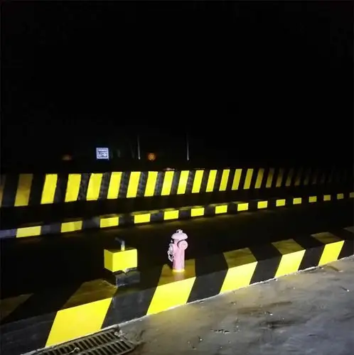 路虎交通:道路反光漆是规定要使用的吗?