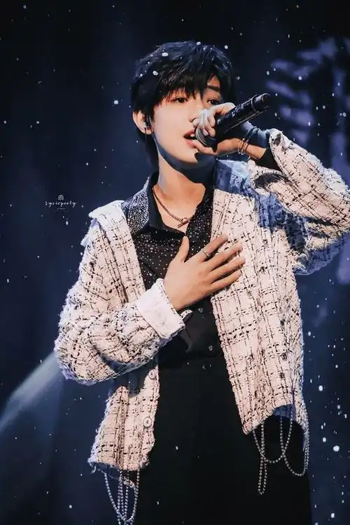 时代峰峻南滨路的晚风