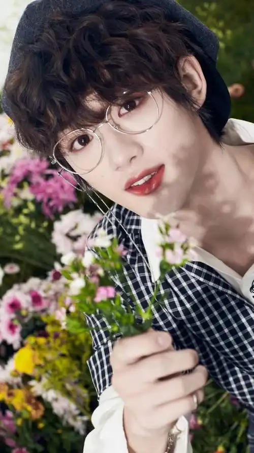 你要做的就是,相信你的好总有人懂可以给我安利一些丁程鑫绝美照片吗