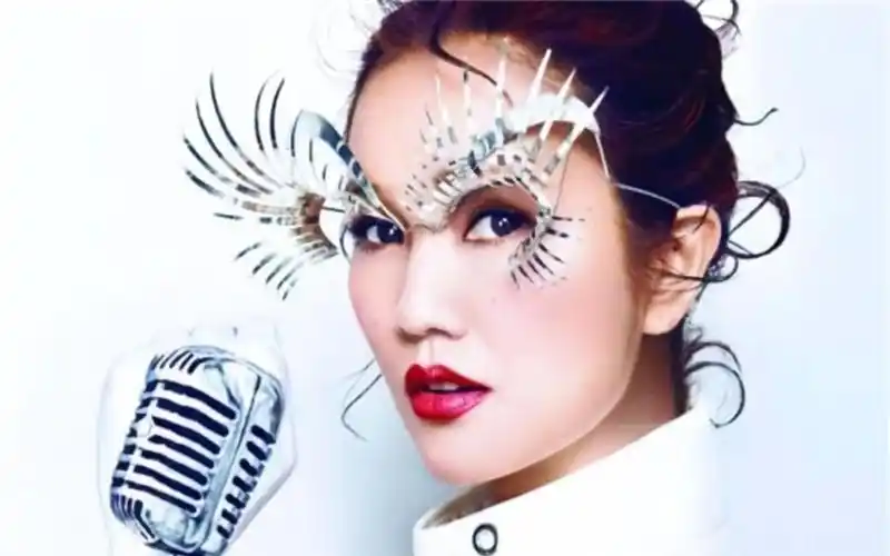 谢安琪《钟无艳》好听却是伤感再现