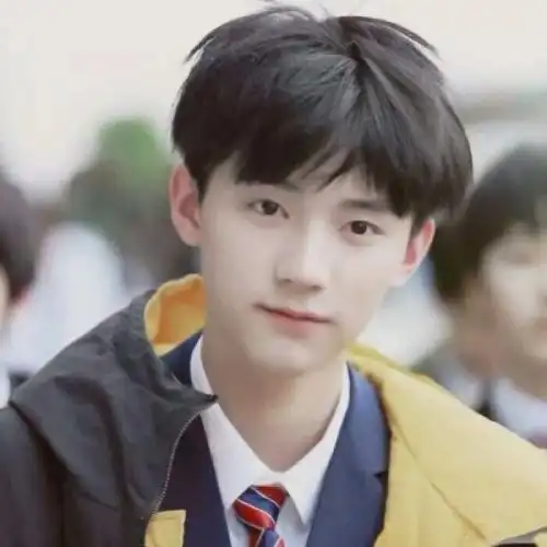 冷淡风头像男超清酷帅的ins冷淡风格男头图片