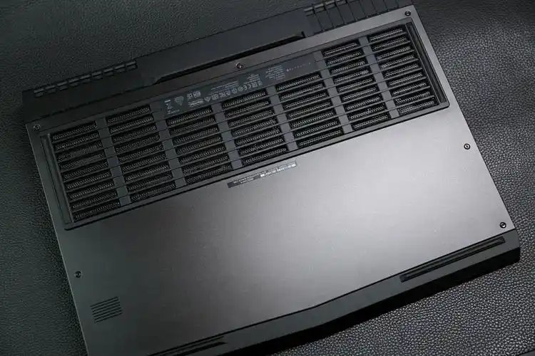 感受八代intel酷睿移动cpu的力量—alienware 17r5简单评测