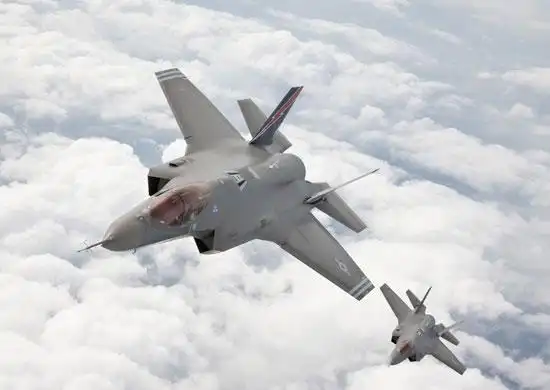 美国f25隐形战斗机