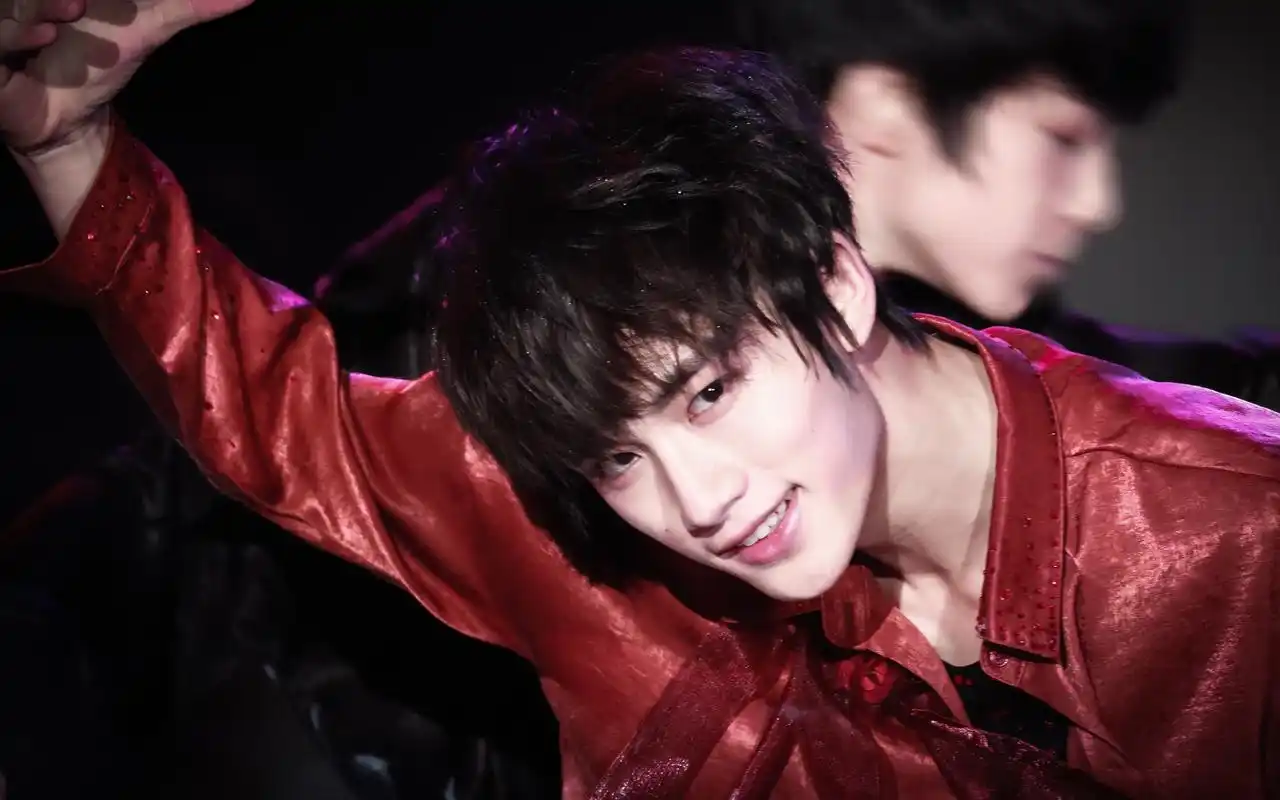 丁程鑫fbtf家族新年音乐会puppet丁程鑫focus