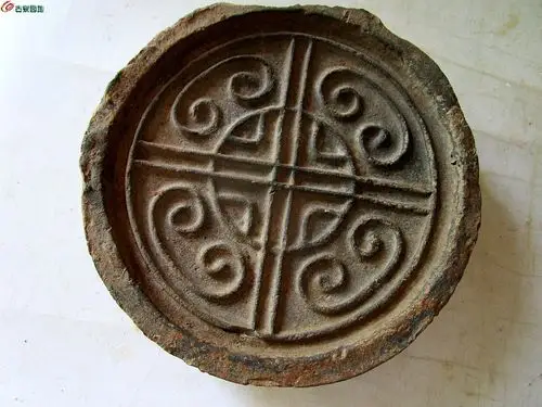 汉代云纹瓦当