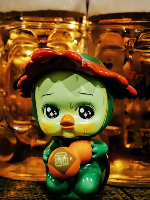 潮玩新品可可怜怜的小酒神